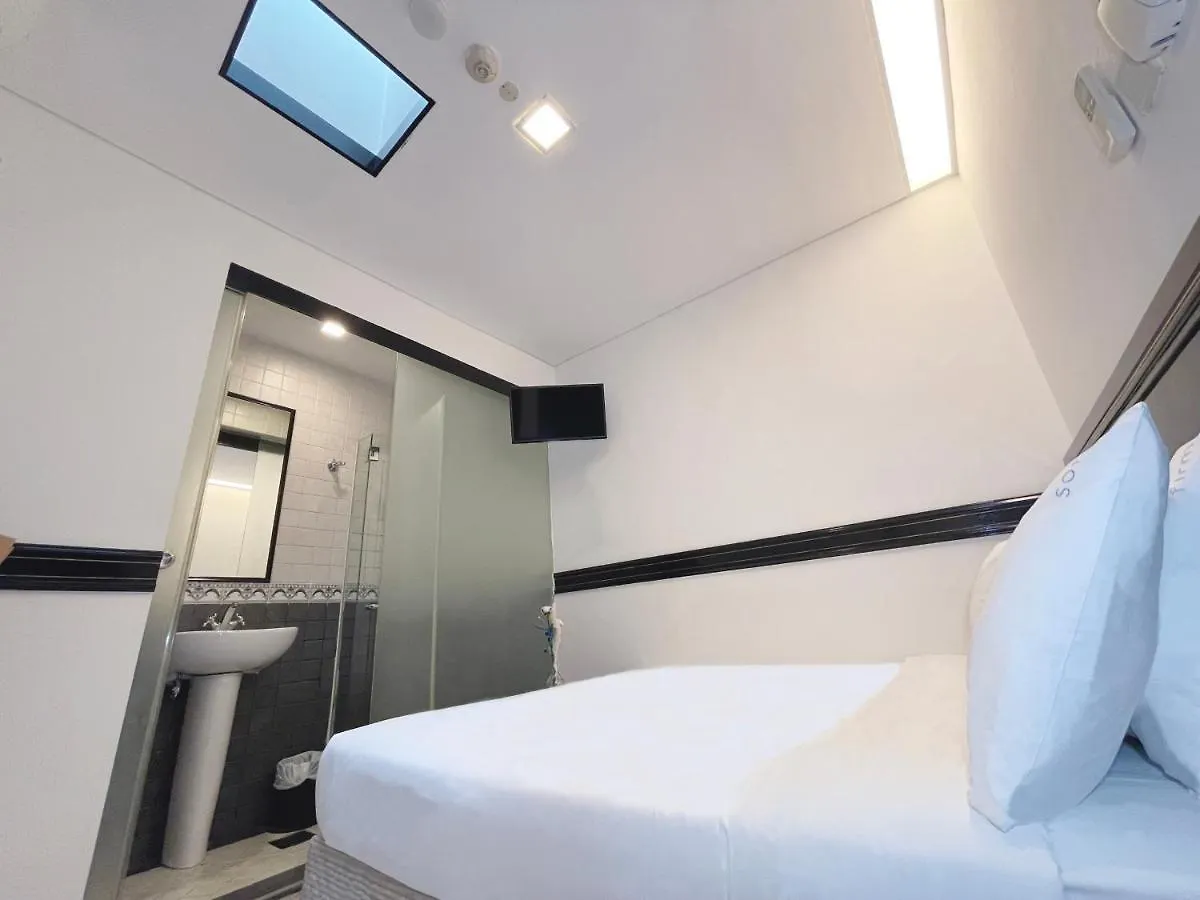 The Snooze Hotel Marine Parade Singapore