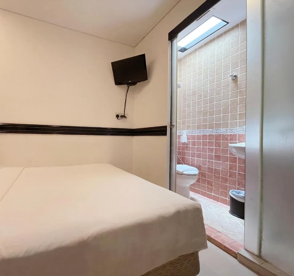 The Snooze Hotel Marine Parade Singapore 3*,  Singapore